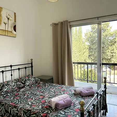 Margarita Gardens-maisonette